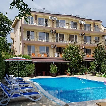 Family Hotel Magnolia 阳光海滩 外观 照片
