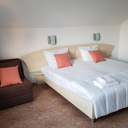Family Hotel Magnolia 阳光海滩 外观 照片