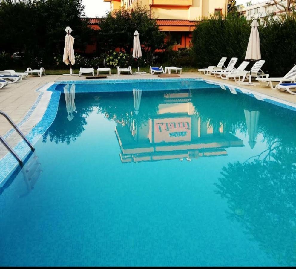 Family Hotel Magnolia 阳光海滩 外观 照片