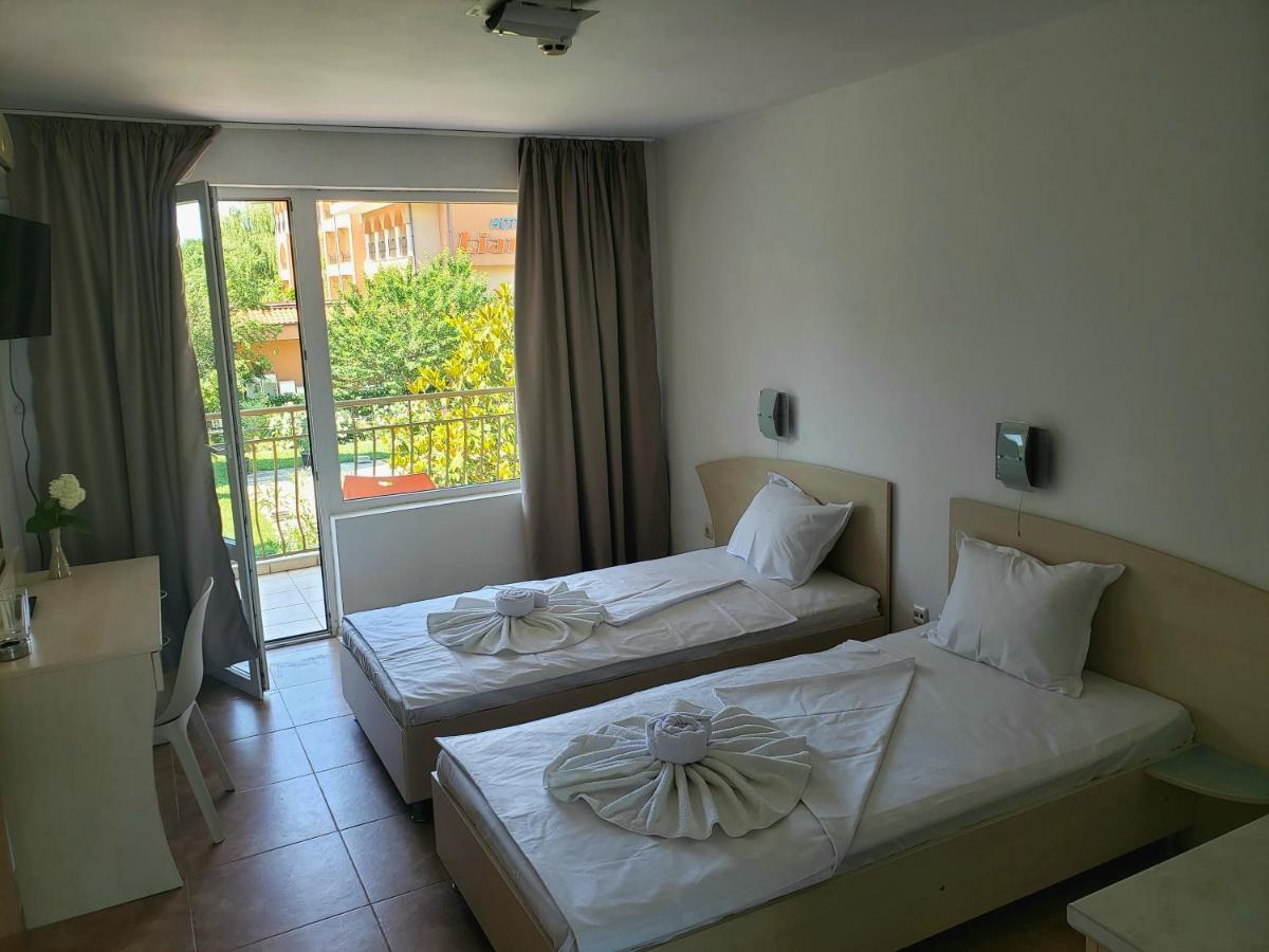 Family Hotel Magnolia 阳光海滩 外观 照片