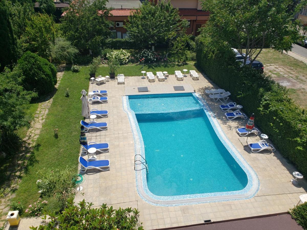 Family Hotel Magnolia 阳光海滩 外观 照片