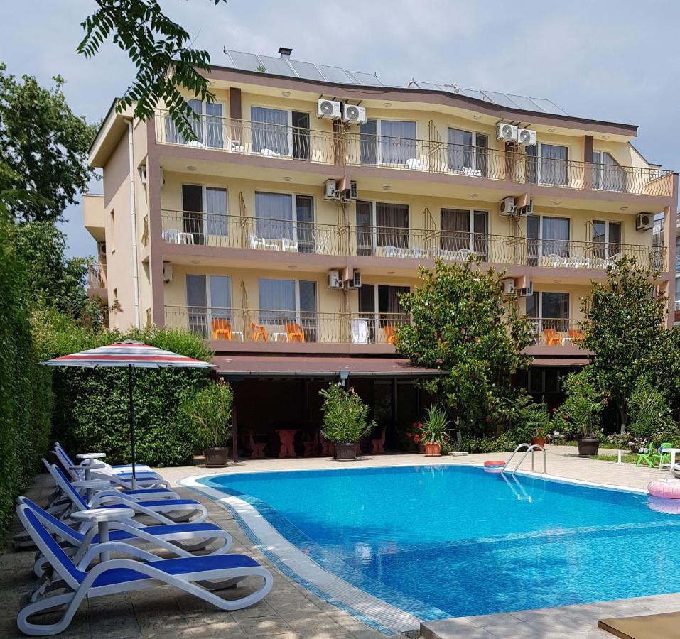 Family Hotel Magnolia 阳光海滩 外观 照片
