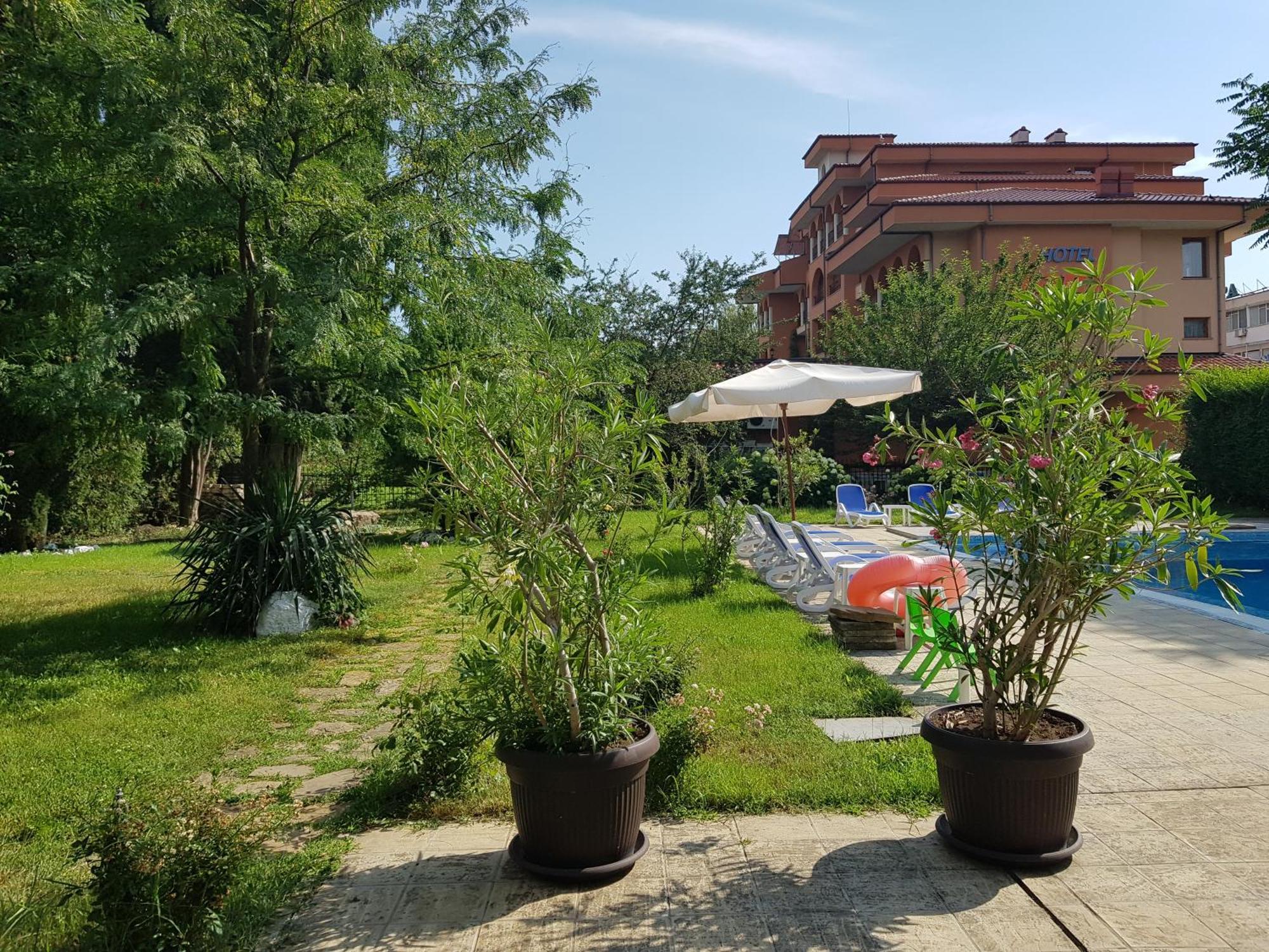 Family Hotel Magnolia 阳光海滩 外观 照片