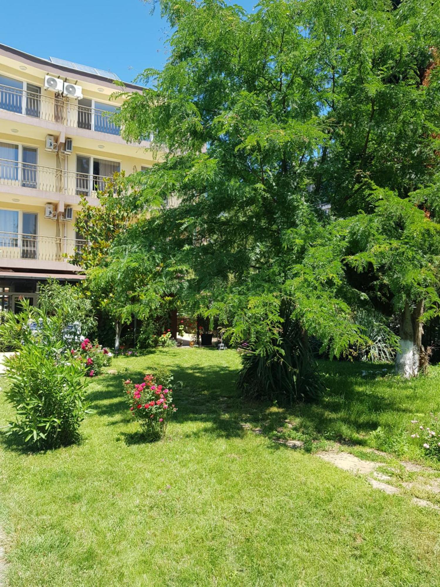 Family Hotel Magnolia 阳光海滩 外观 照片