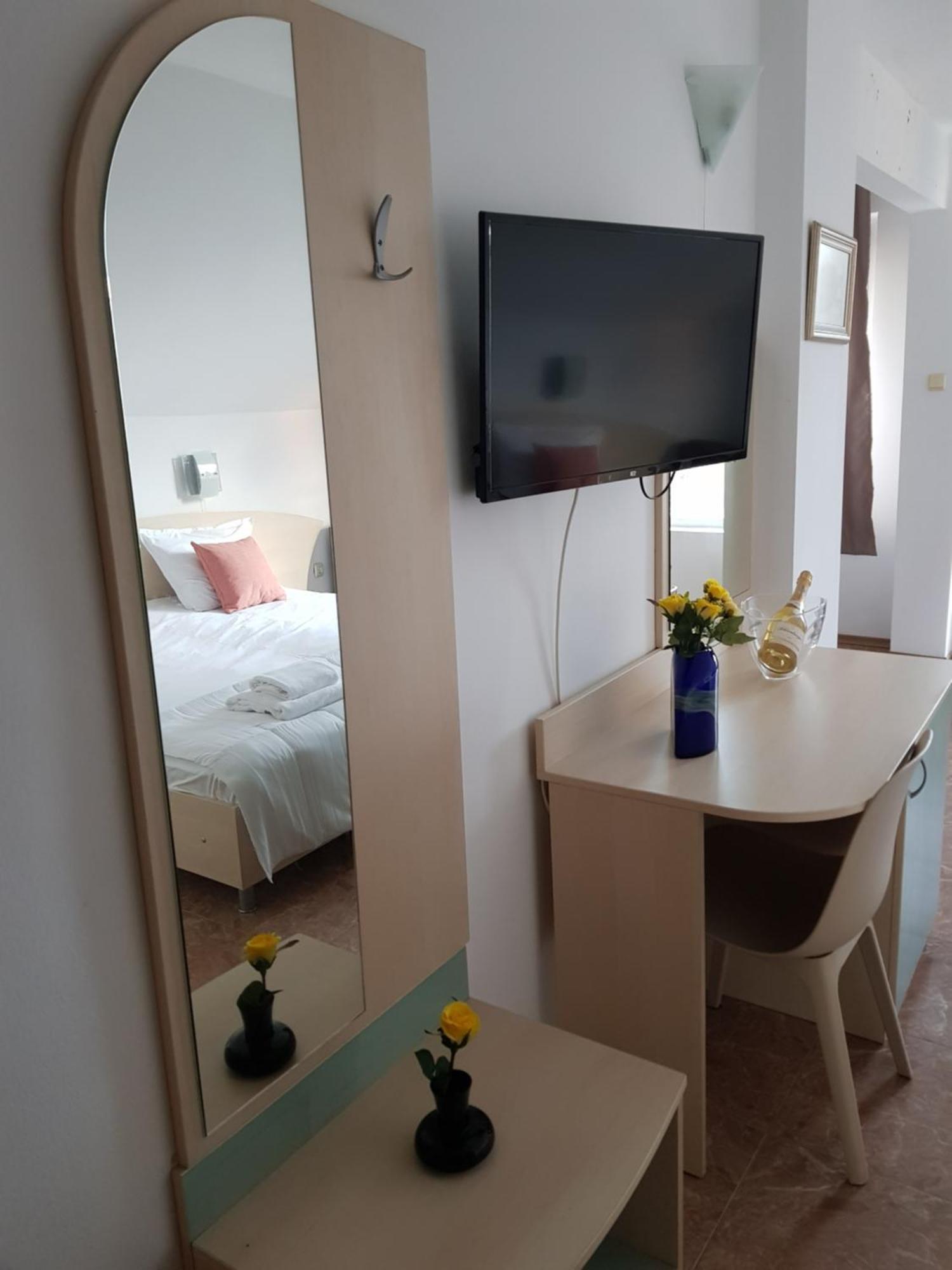 Family Hotel Magnolia 阳光海滩 外观 照片
